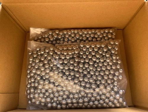 eBay seller listing photograph: 1,000 Genuine Japanese Pachinko Balls