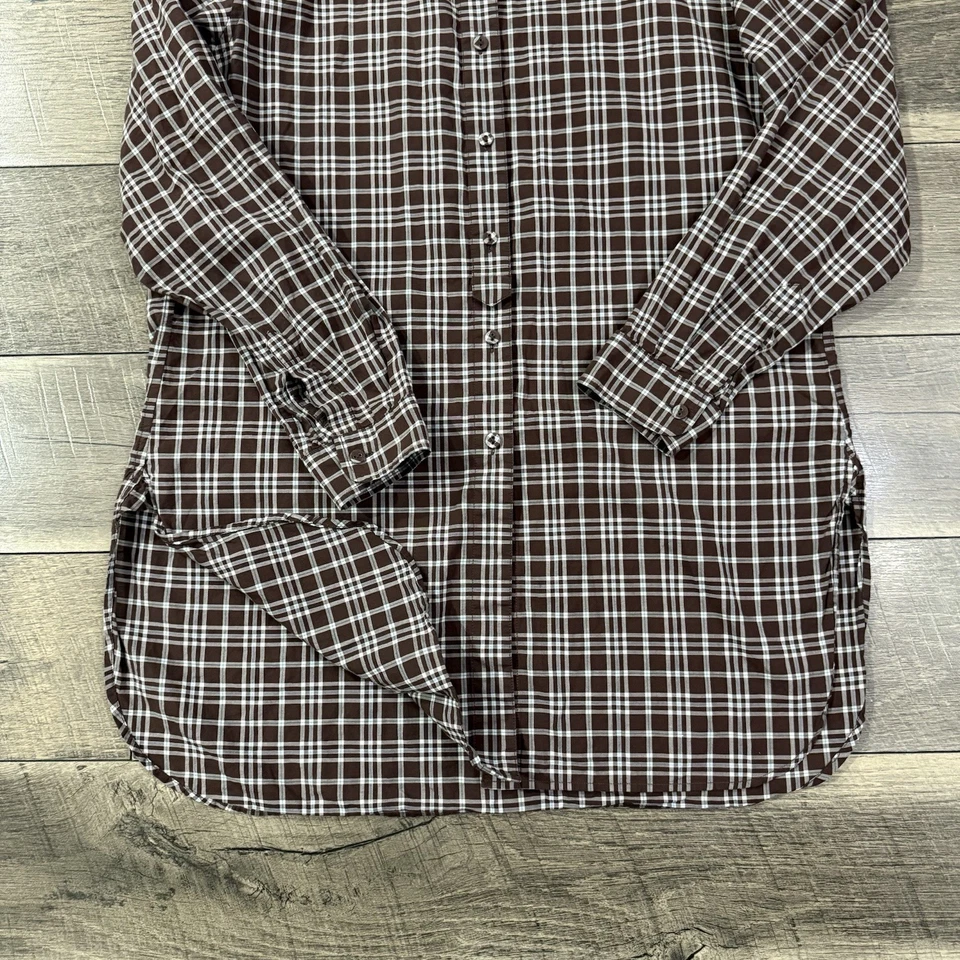 Camisa túnica larga a cuadros UNIQLO x Ines de la Fressange marrón a cuadros para mujer pequeña Foto 3 de 4
