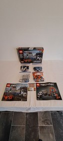 LEGO TECHNIC Container Yard Set 42062, 631 Pieces, 2 in 1, Box