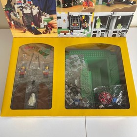 LEGO LEGOLAND King's Mountain Fortress 6081 In 1990 New Retired