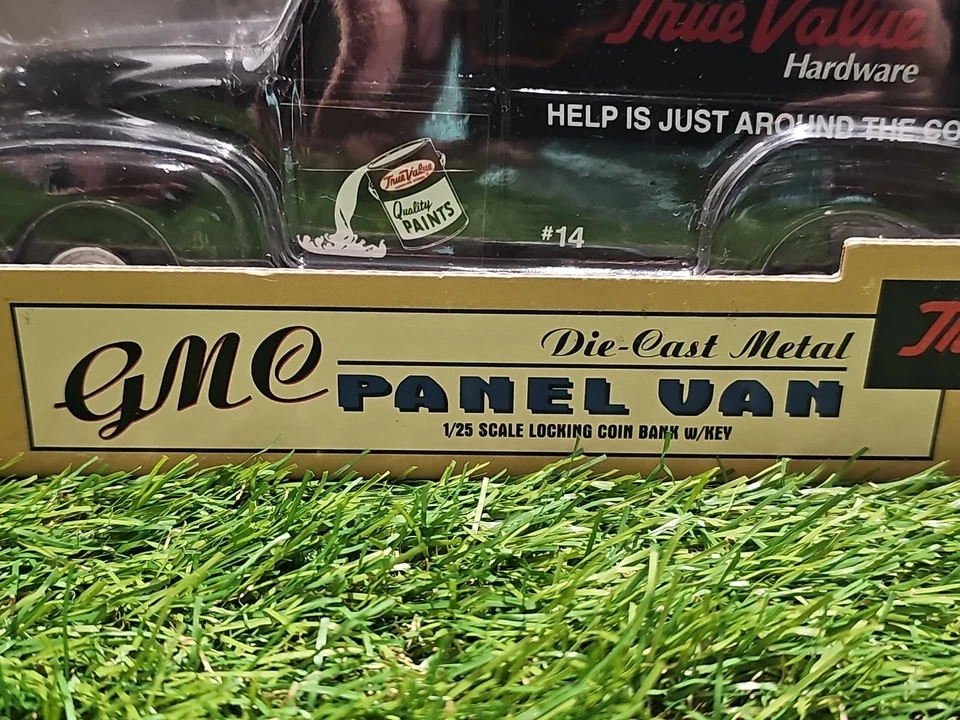 Ertl 1/25 真值硬件 1951 年 GMC 面板 Van 锁硬币银行复制品带钥匙 — 第 3/4 张图片