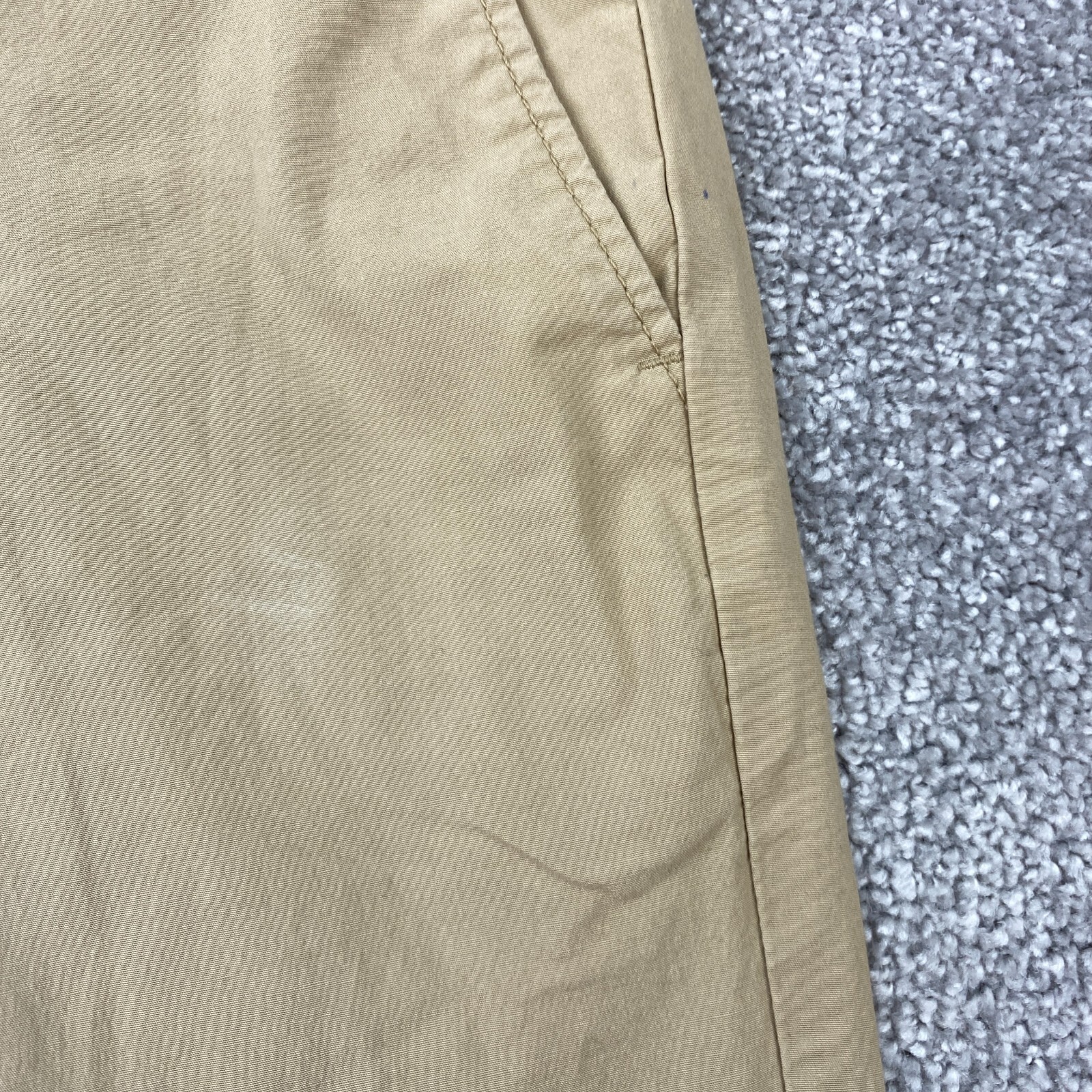 Amazon Essentials Flat Front Slim Chino Pants Men… - image 3