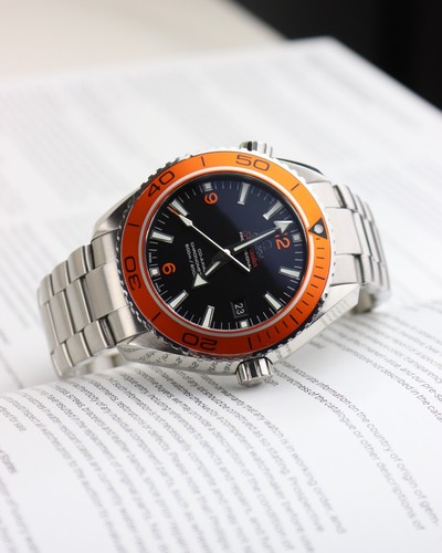 OMEGA Seamaster Planet Ocean 232.30.46.21.01.002 Box And Cards