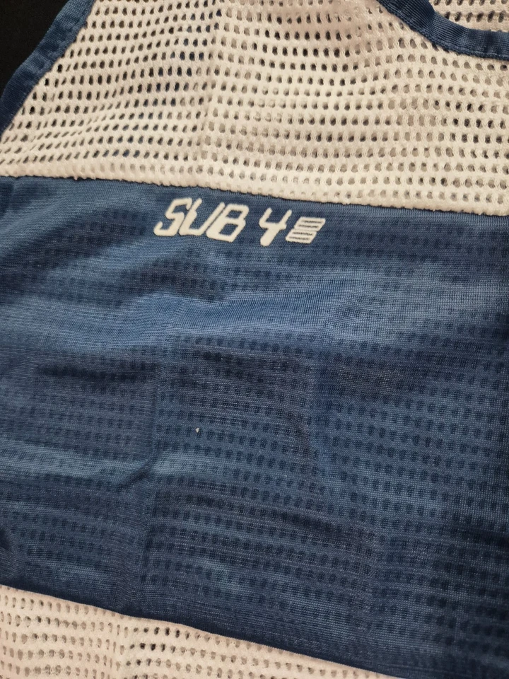 Vintage SUB 4 size M running gym track and field vest white mesh with navy trim - Image 3 of 4