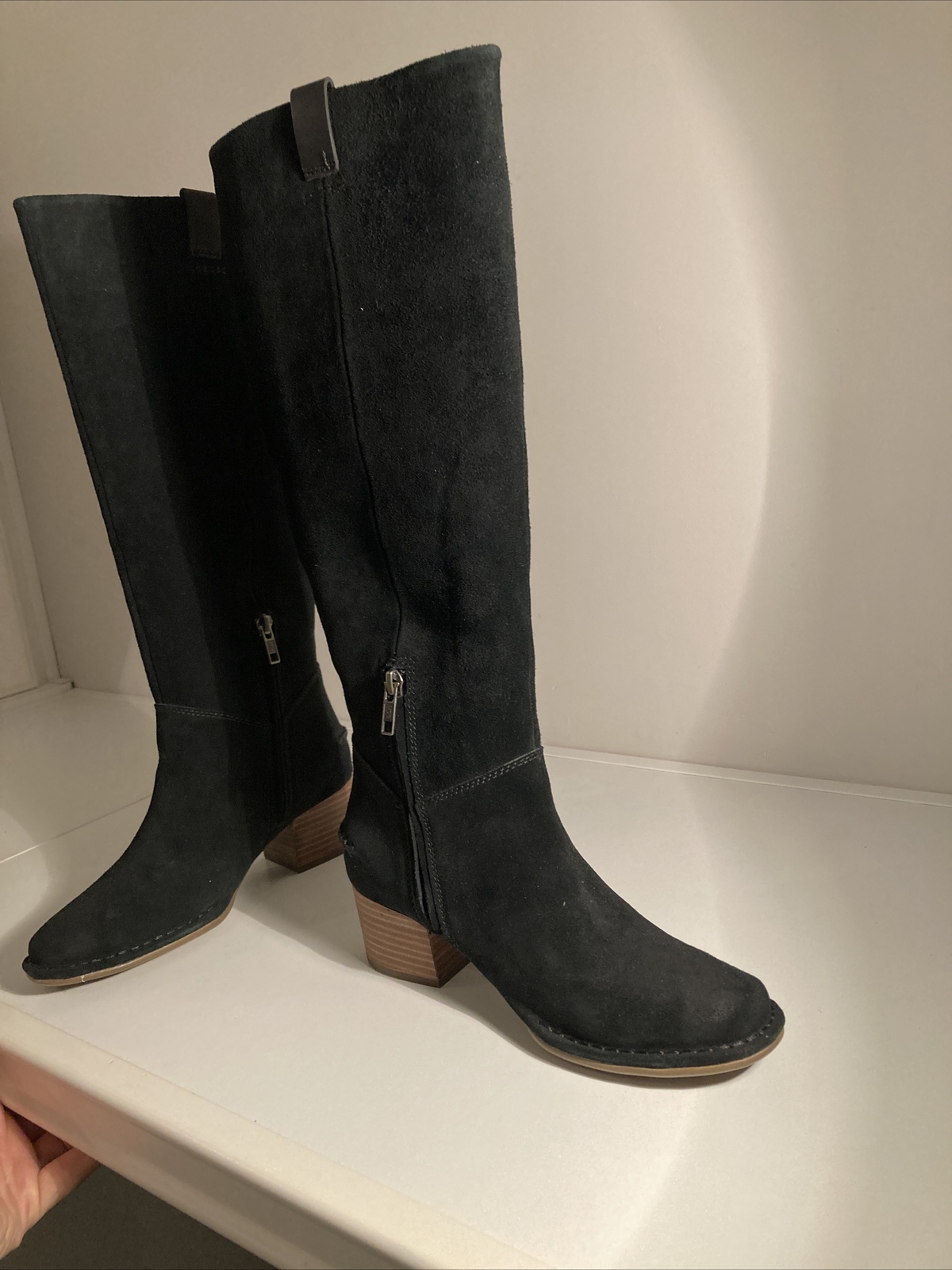 Women’s UGG Arana Boots. Black. UK 4. BNIB. RRP £195 image 5