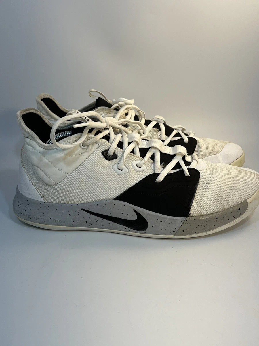 Pg 3 shop white and black