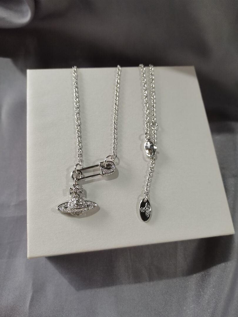 ◆Vivienne Westwood◆SAFETY PIN ネックレス Vivienne Westwood Orb Safety Pin Necklace Silver Chain
