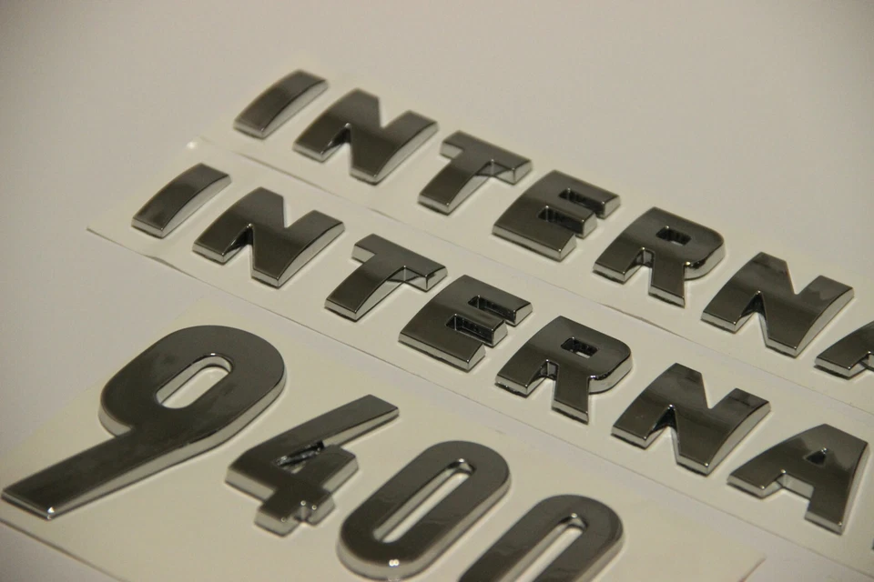 Conjunto completo de enfeites com logotipo emblema águia 9400 Fits International (6 peças) - Imagem 3 de 4