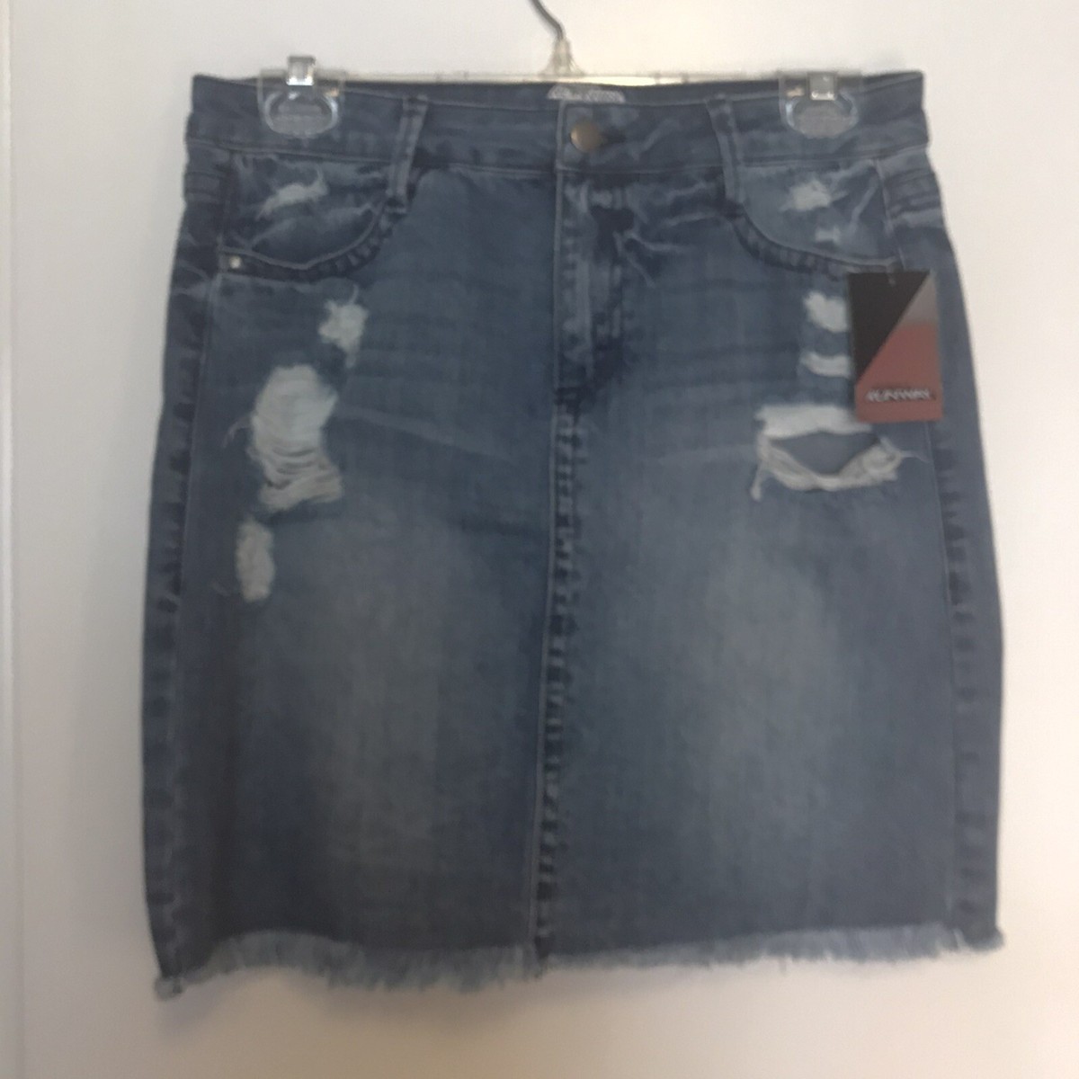 PROJECT RUNWAY Women's size 4 NWT Distressed & Destroyed