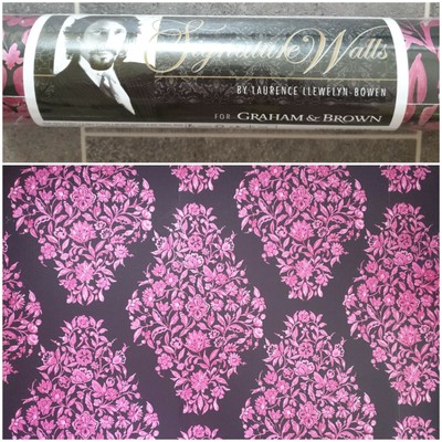 FD13890 LUXURY HEAVYWEIGHT FLOWER BLOOM BLACK PINK FEATURE DESIGNER WALLPAPER