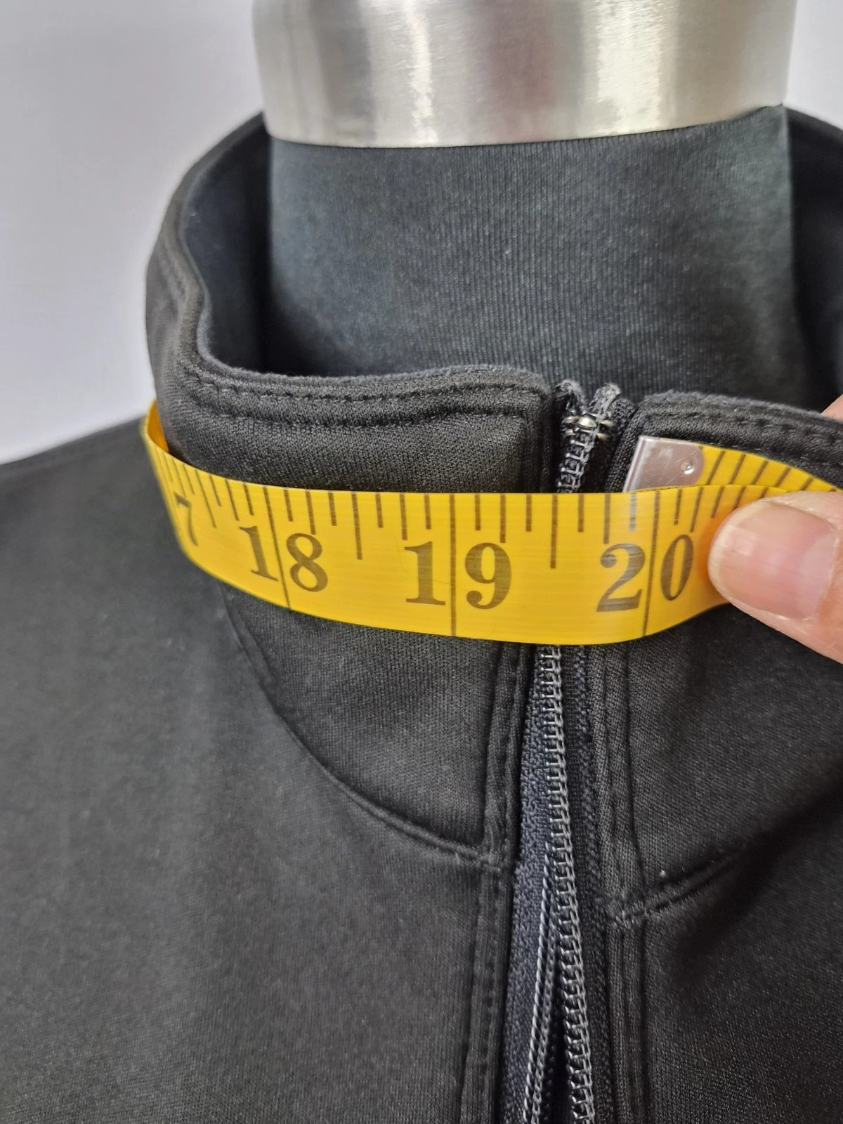 Phenix Aerothermo thermal insulation and waterproof garment. image 6