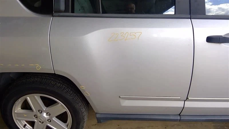 Equipo de audio receptor de radio chasis cabina compatible con camioneta Dodge 3500 06-10 897896 Foto 4 de 4