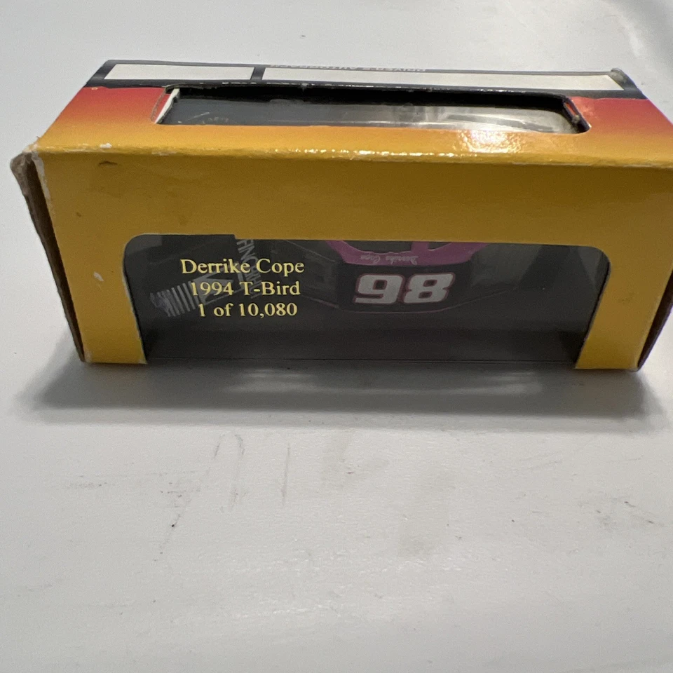 Diecast Firmado con Imagen de Derrike Cope’s 1994 T-bird Foto 2 de 2