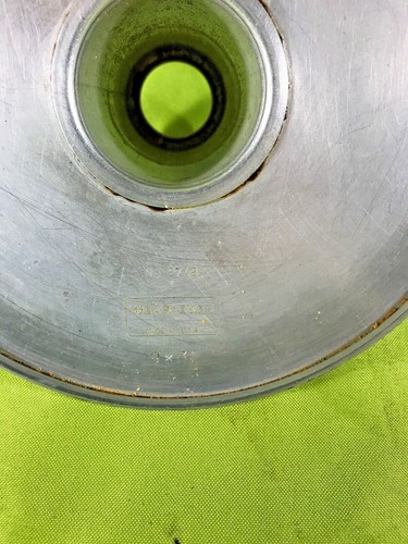 Vintage Vollrath Wear Ever 9 X 3.5 Aluminum Bundt Cake Pan (Model# 2742) - Imagen 5 de 8