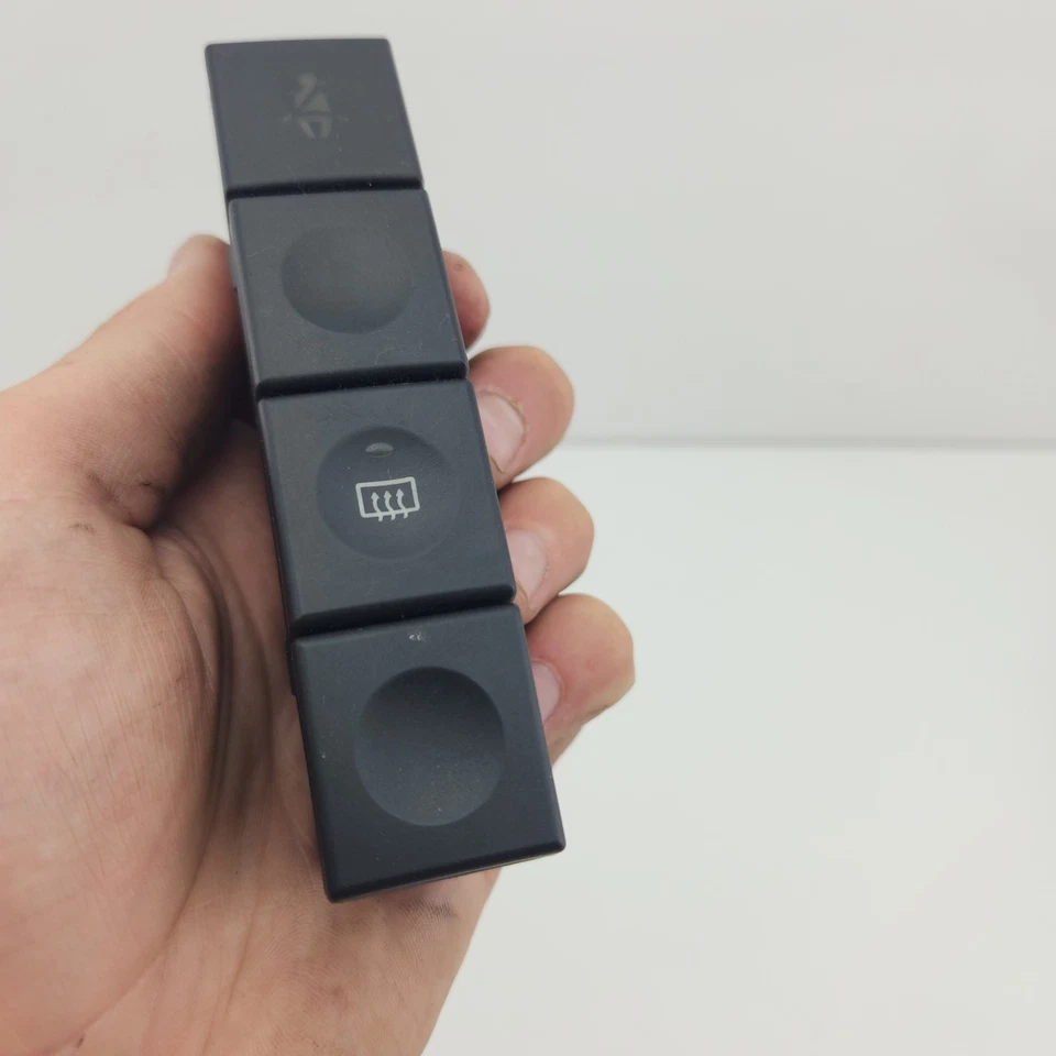 Ford Fiesta WP WQ Defroster Switch 03/2004-12/2008 - image 4 of 4