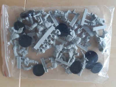 Kromlech Ork Greatcoats, neu, 10 Modelle