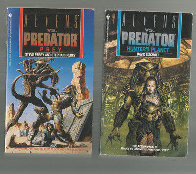 ALIENS VS PREDATOR  (2PB) DARK HORSE SCI-FI (1994 PREY +PREDATOR BISCHOFF &PERRY