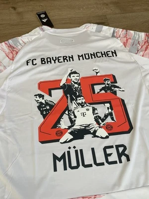 Maillot de football du Bayern Munich en hommage et floqué MÜLLER - Photo 1/4