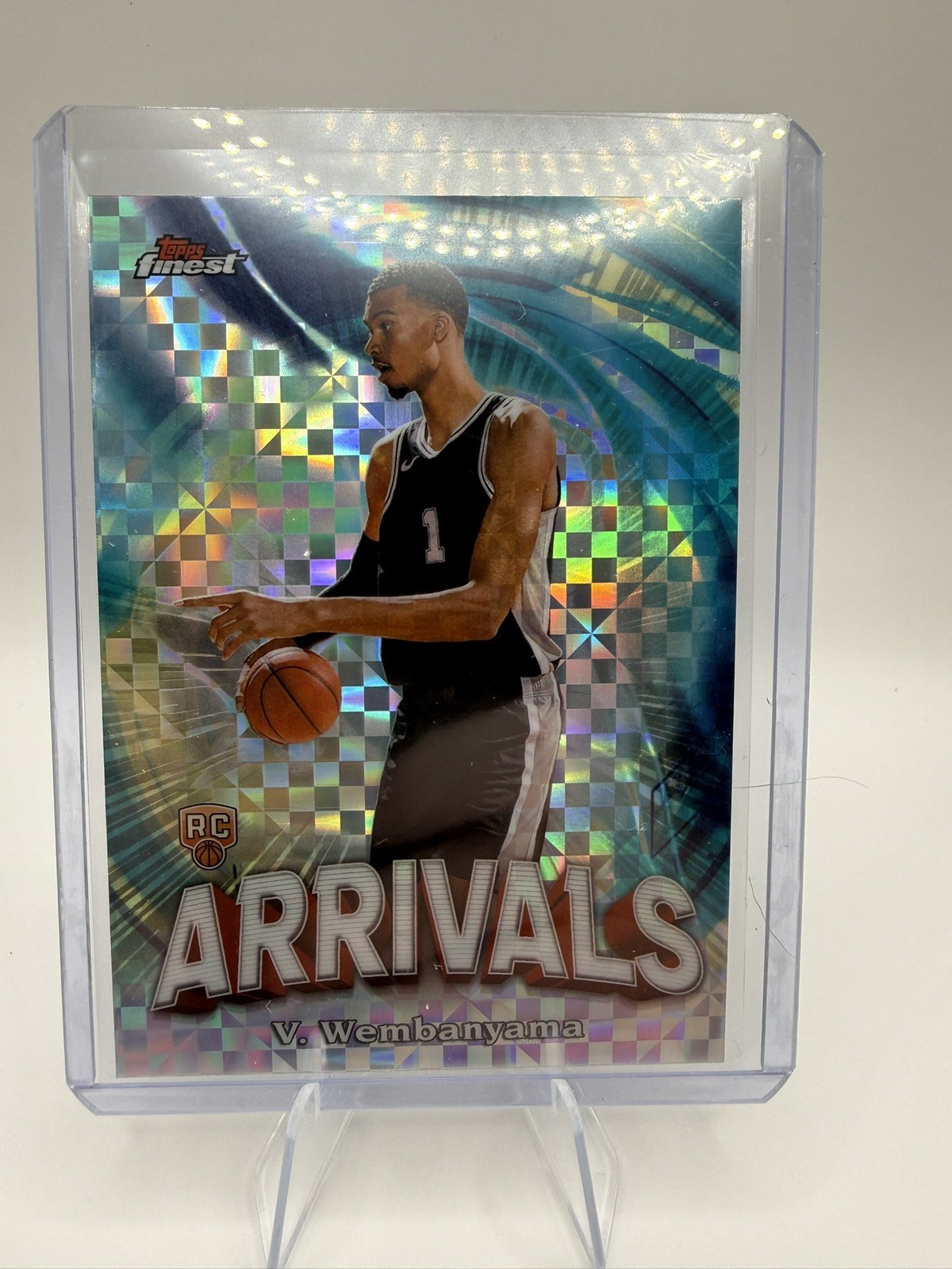 2023-24 Topps Finest Arrivals Victor Wembanyama RC Checkerboard Refractor #A-6