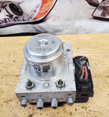 2016-2018 Acura IlX ABS Anti Lock Brake Pump Control Module
