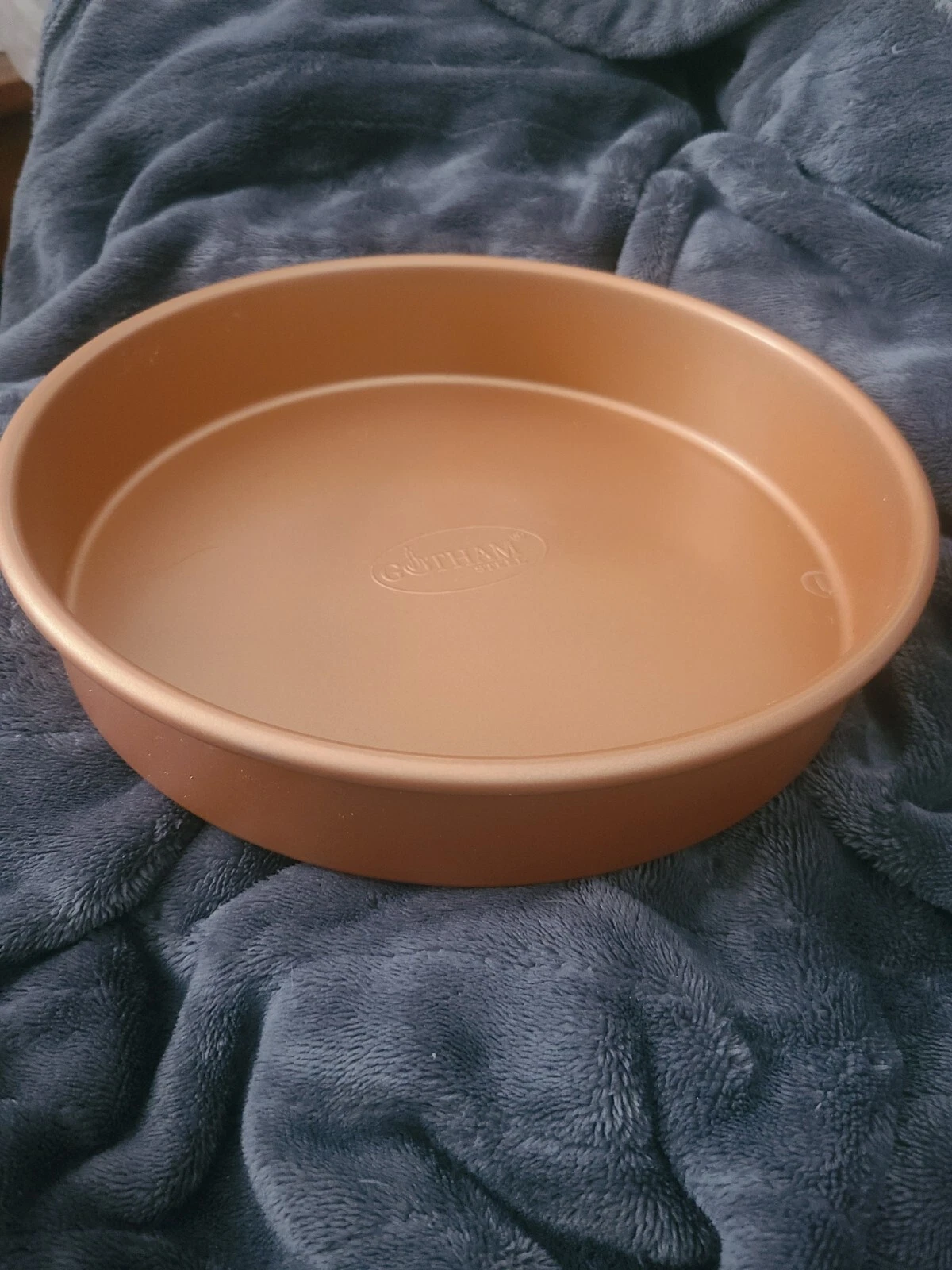Gotham Steel Round Baking Pan Nonstick Bakeware, Copper Cake Pan, – Large 9.5”