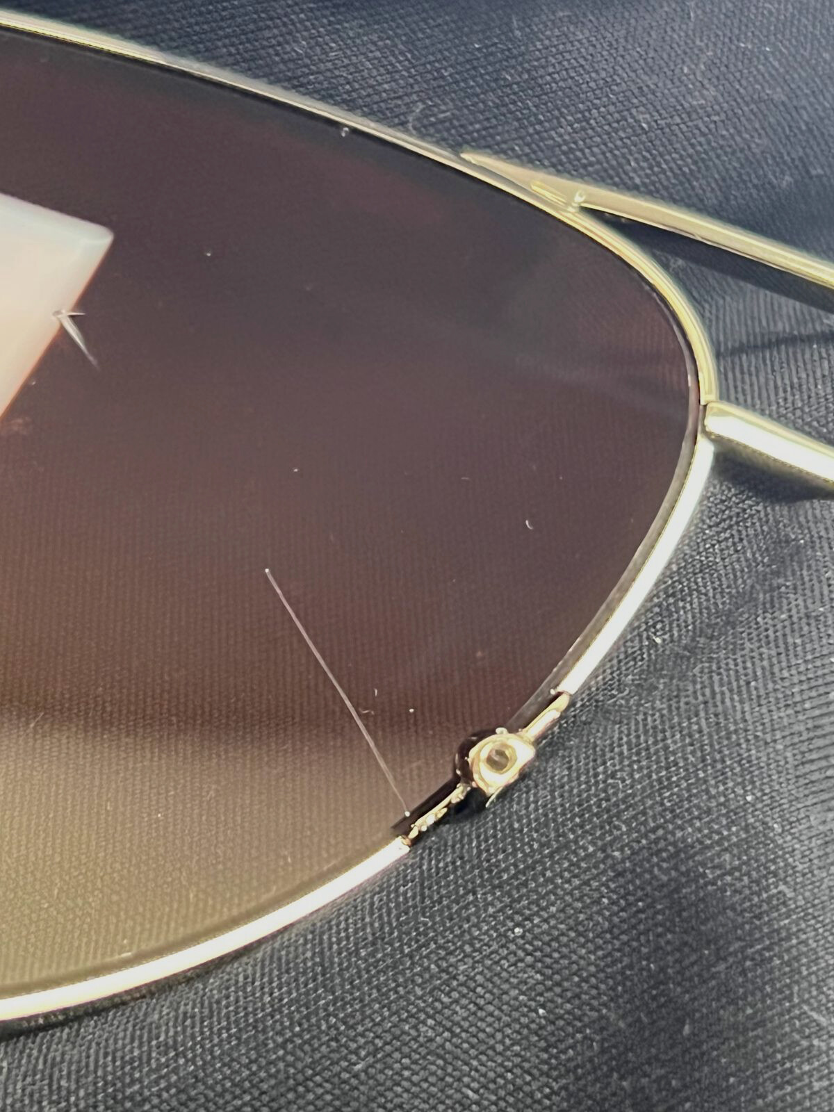 $405 Saint Laurent Classic 11 053 Occhiali da sole da aviatore oro donna 59 14 145