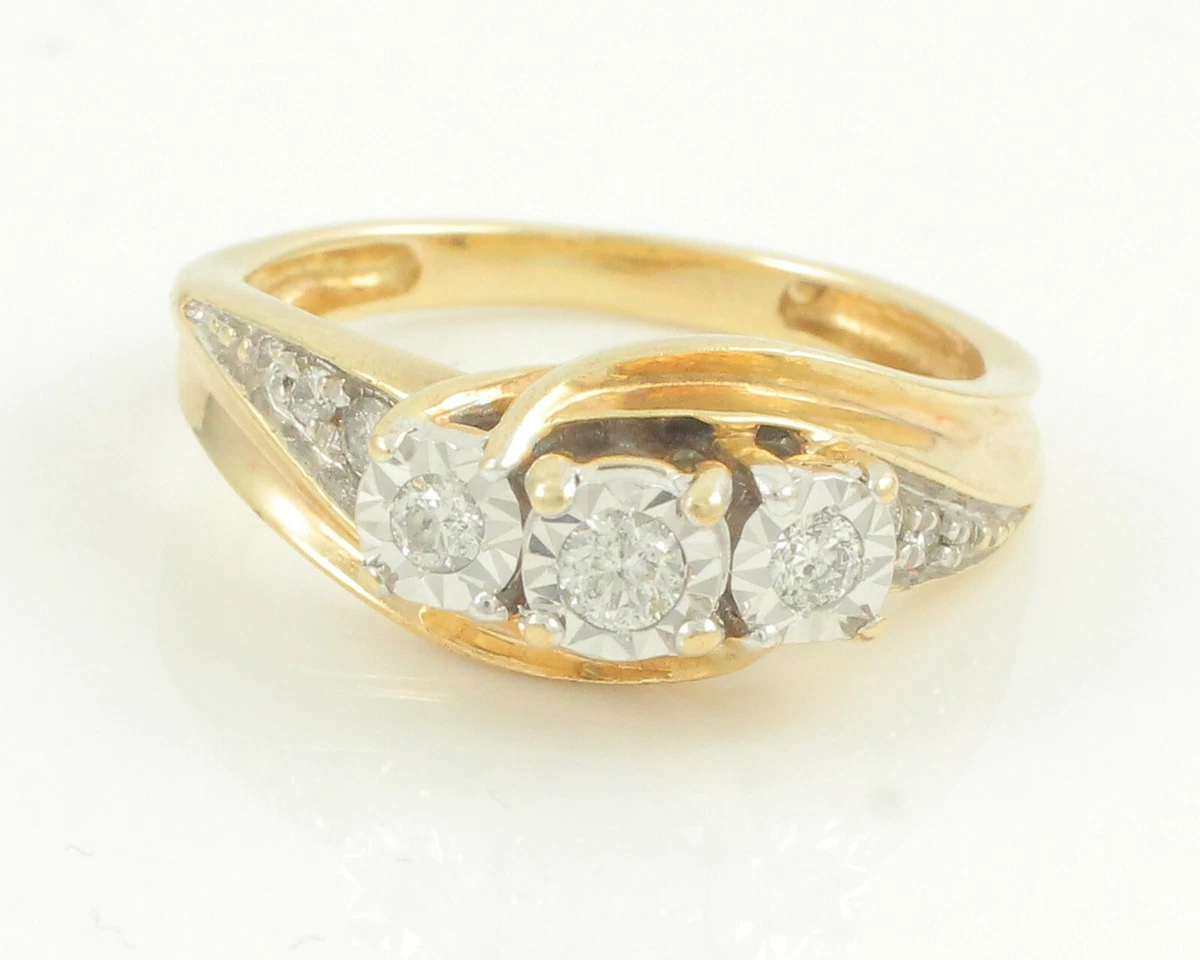 Vintage 14K Yellow Gold 3 Diamond Past Present Future Ring .20 CT