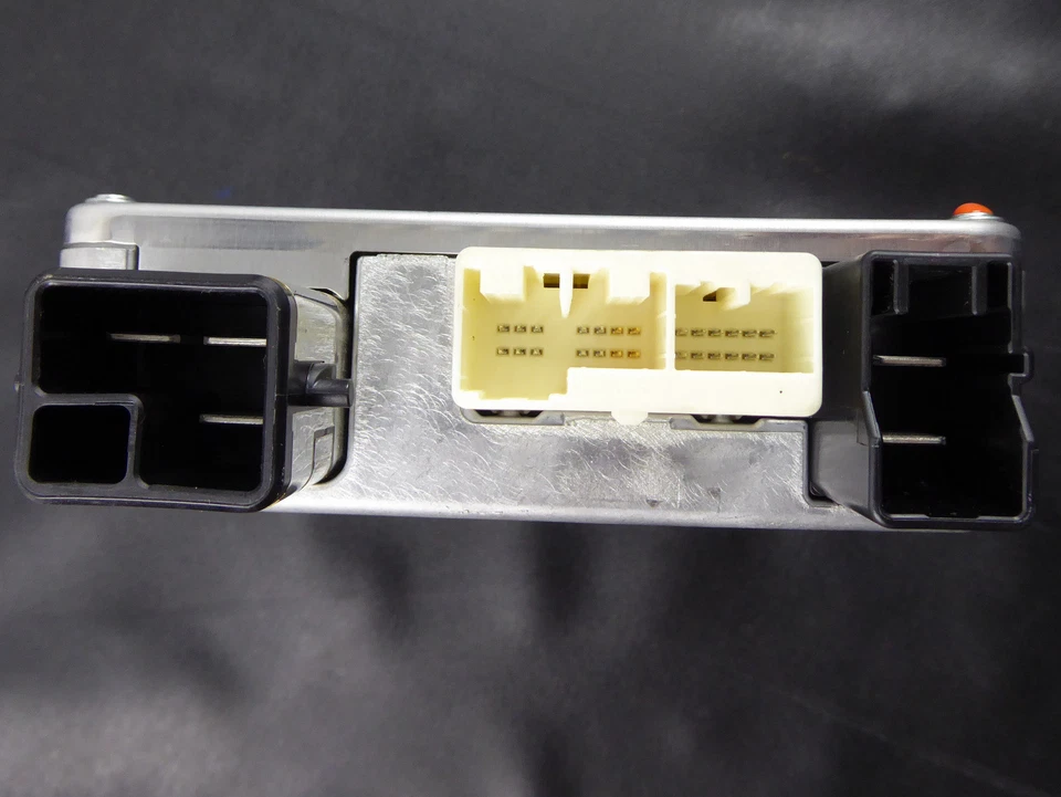 Centralina servosterzo Toyota RAV4 III 2.2 D 4WD (dal 2010) 89650-42070 - Immagine 3 di 4