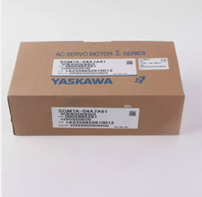 One YASKAWA Servo Motor SGM7A-04A7A61 in box New Free delivery