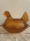 Nice vintage amber Indiana glass 7” Hen on Nest