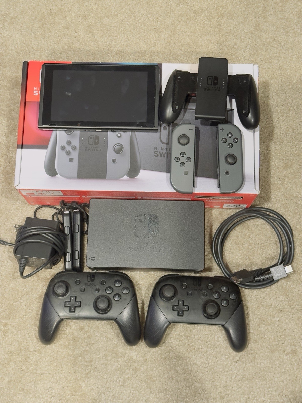 Nintendo Switch 1st Gen Console with Gray Joy‑Con - With 2 Wireless Controllers