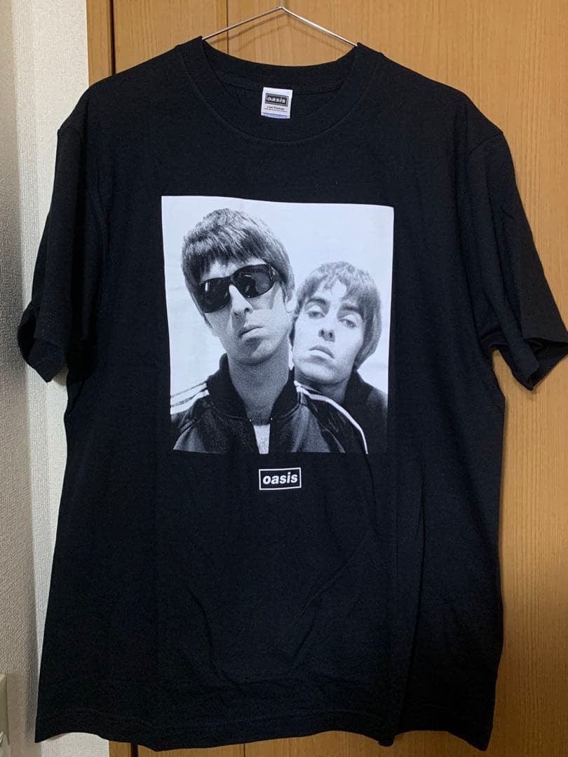 Official Oasis Photo T-shirt Black L size Oasis | eBay