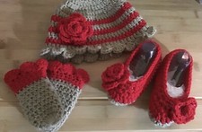 Baby Hat and Booties Set, Red  Cappuccino With Rose, Size 1-3 Years