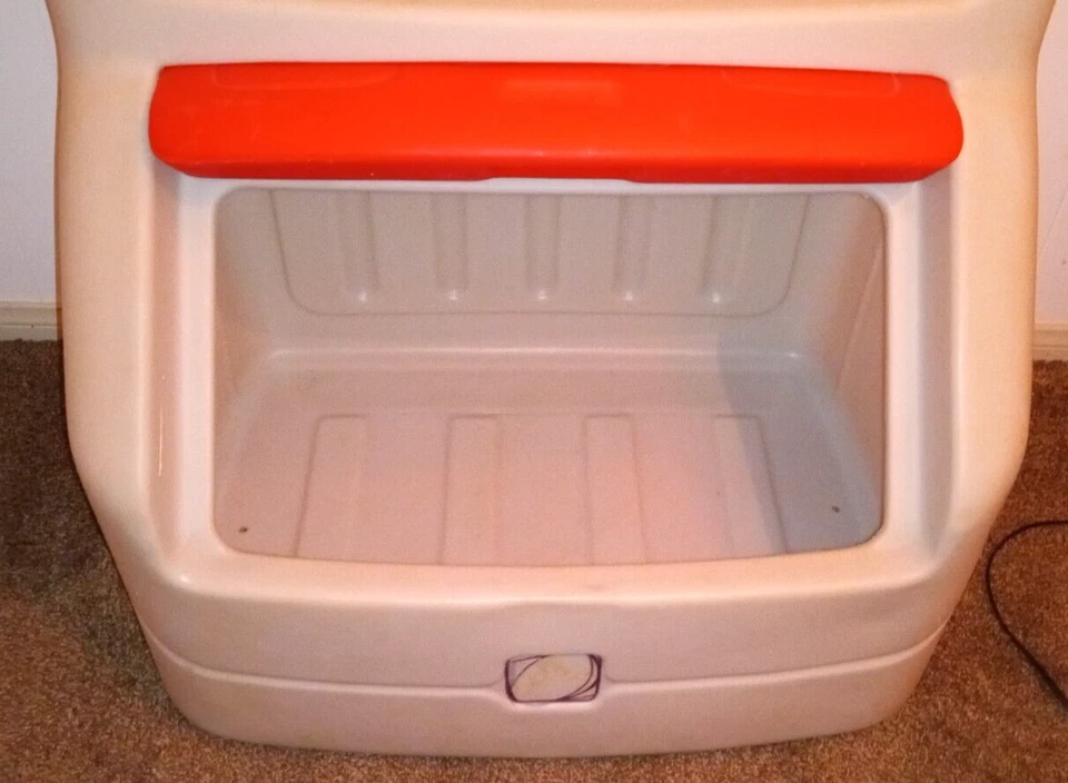 Estantería roja Step 2 levantar y ocultar caja de juguetes almacenamiento recogida local Huntington Beach Foto 4 de 4