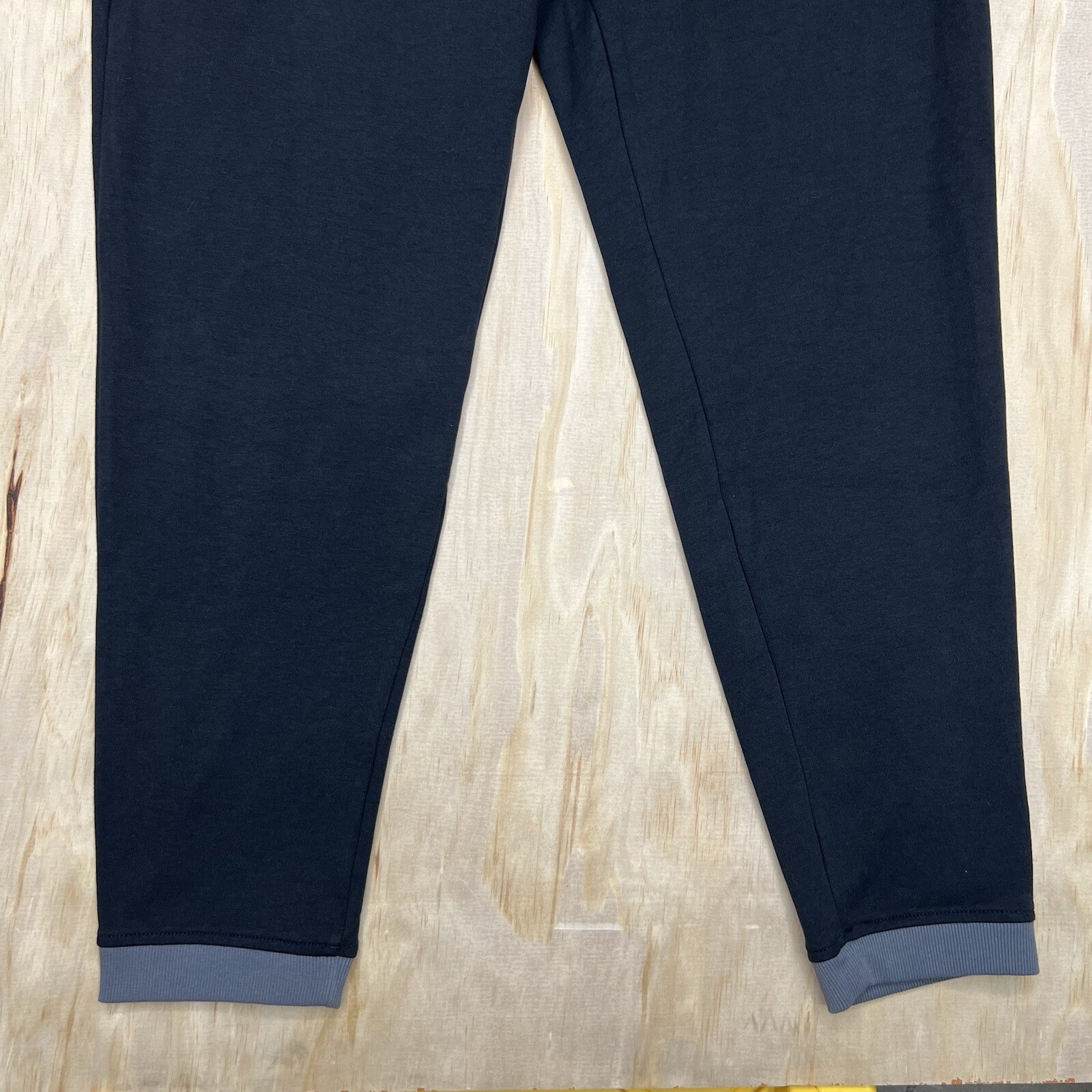 NEW Under Armour FITTED Double Knit Joggers XL Black Mens 1379661-001 thumbnail 3