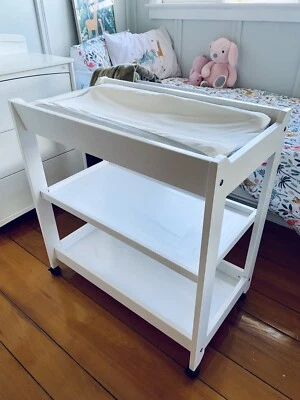 urbane boori change table