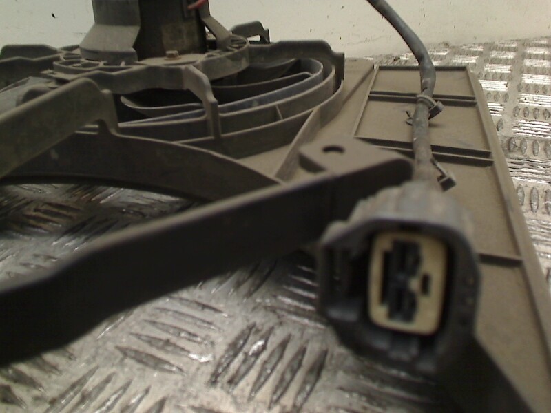 KÜHLERVENTILATOR COOLING FAN Ford Transit Connect Van 1.8 Tddi (R2PA