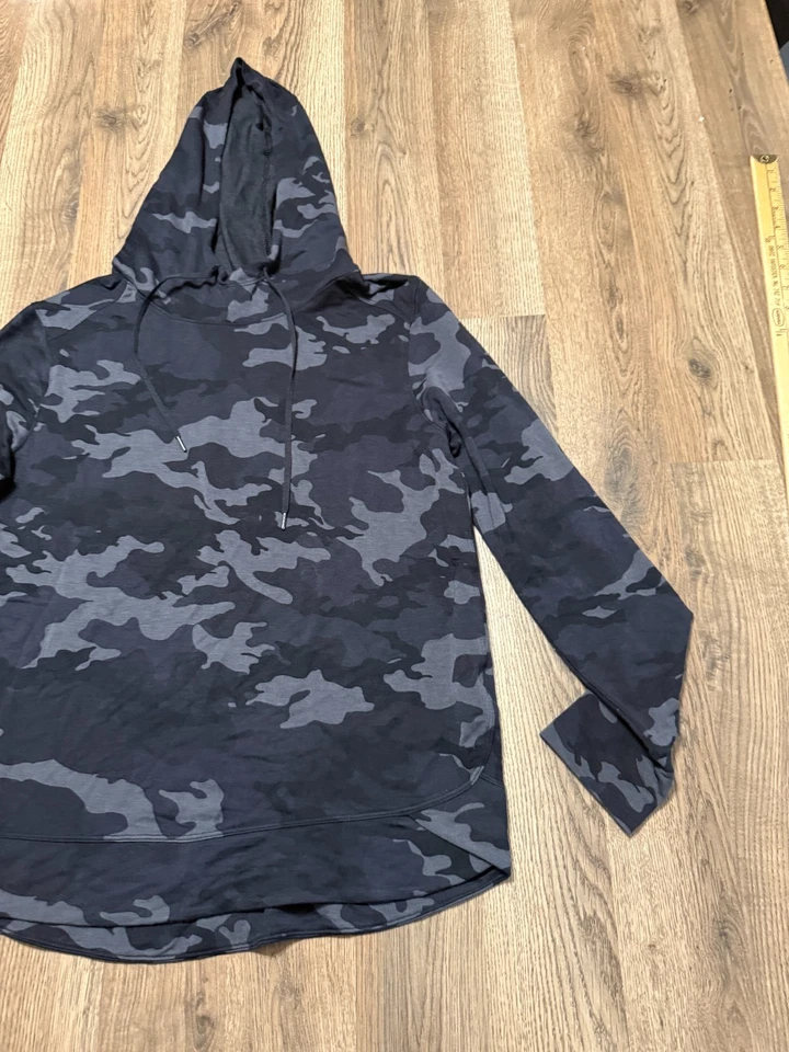 Athletic Works Hoodie, Womens Medium Black Grey Camouflage Long Sleeve Hooded - Image 4 of 4