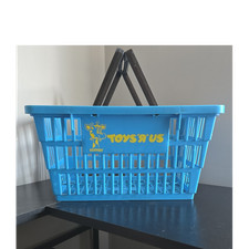 Toys 'R' Us Geoffrey Blue Plastic Stackable Hand Shopping Basket vintage 90's