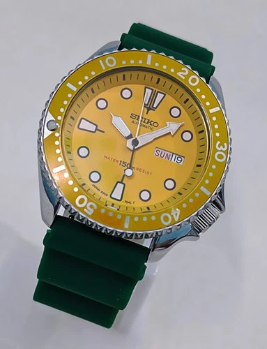 Vintage Seiko Diver's 17-Jewels Automatic DD Japanese Men's 80s Made Wristwatch