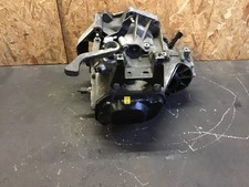 482477 Schaltgetriebe VW Fox (5Z) HUY