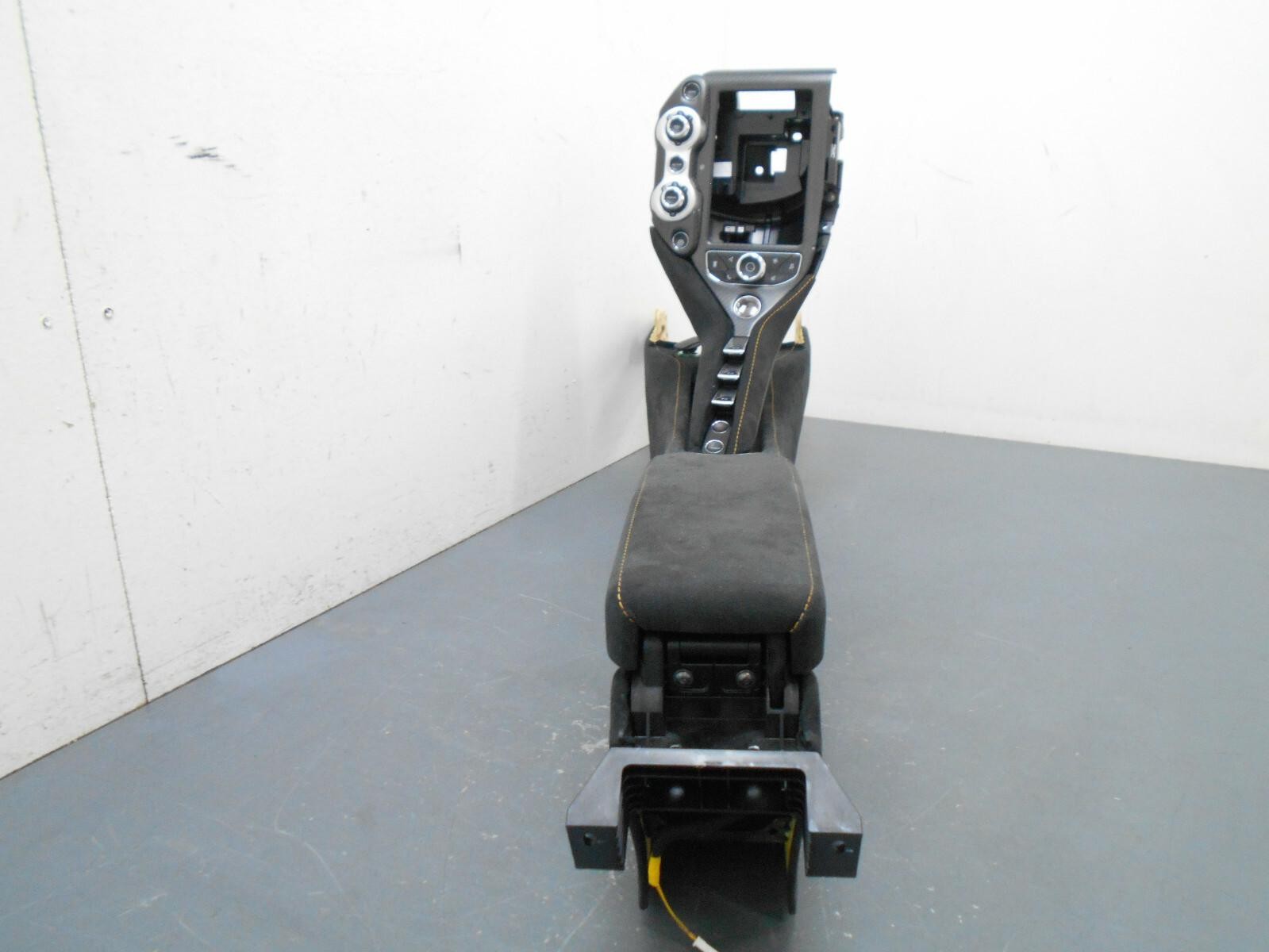 2018 17 19 20 McLaren 720S 720 Alcantara Suede Center Console  Controls #2063 A6