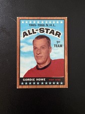 1966-67 TOPPS NHL HOCKEY# 121 GORDIE HOWE HOF ALL STAR VG-VGEX! CENTERED!!