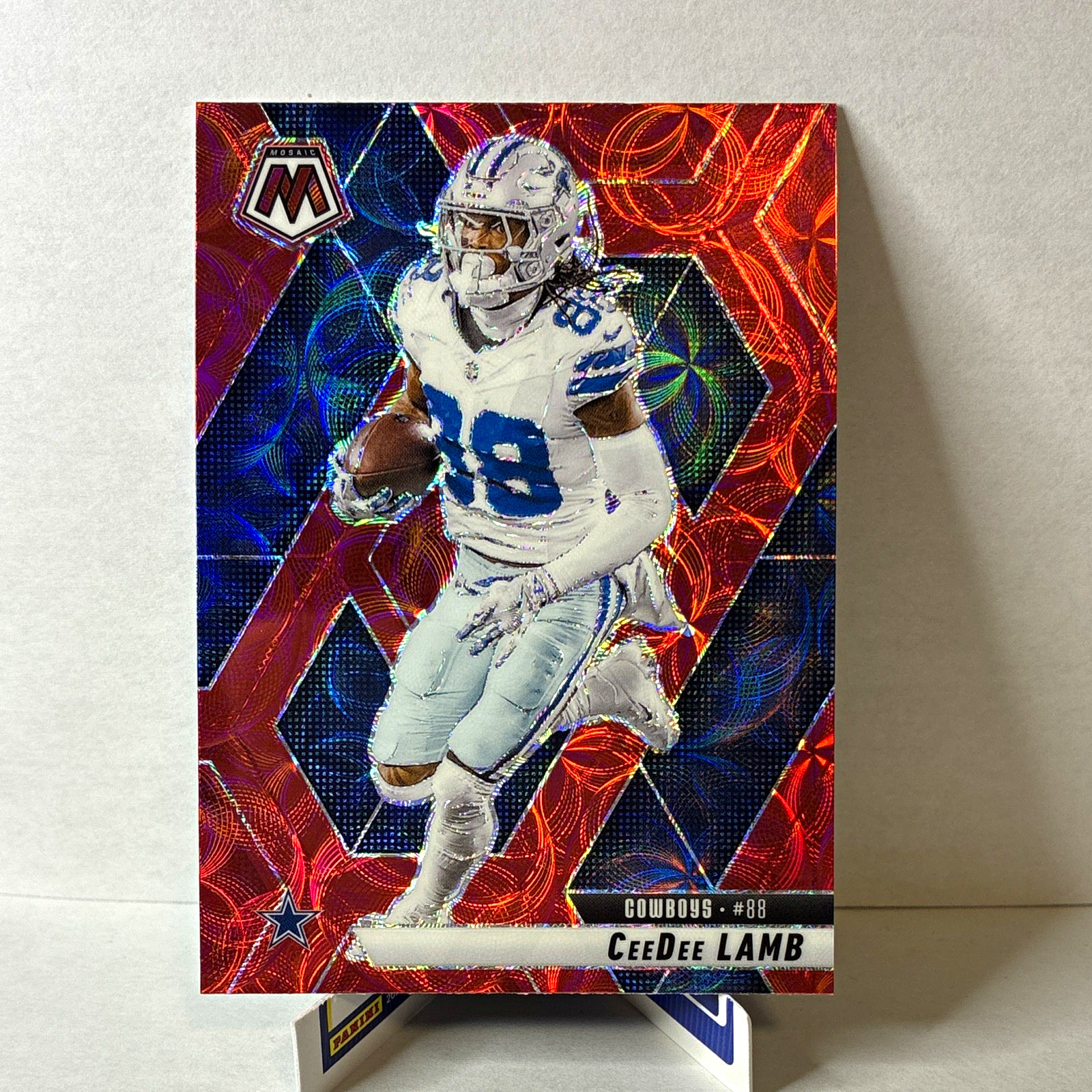 2025 Panini Mosaic Football CeeDee Lamb Red Scope Prizm #209 Dallas Cowboys