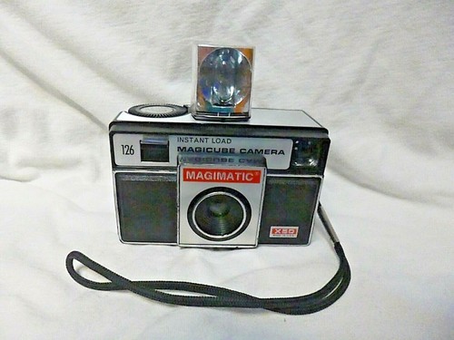 VINTAGE 1970s IMPERIAL MAGIMATIC MAGICUBE X 50 CAMERA WITH UNUSED ...