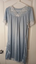 Vintage Womens Silky Nightgown With Lace