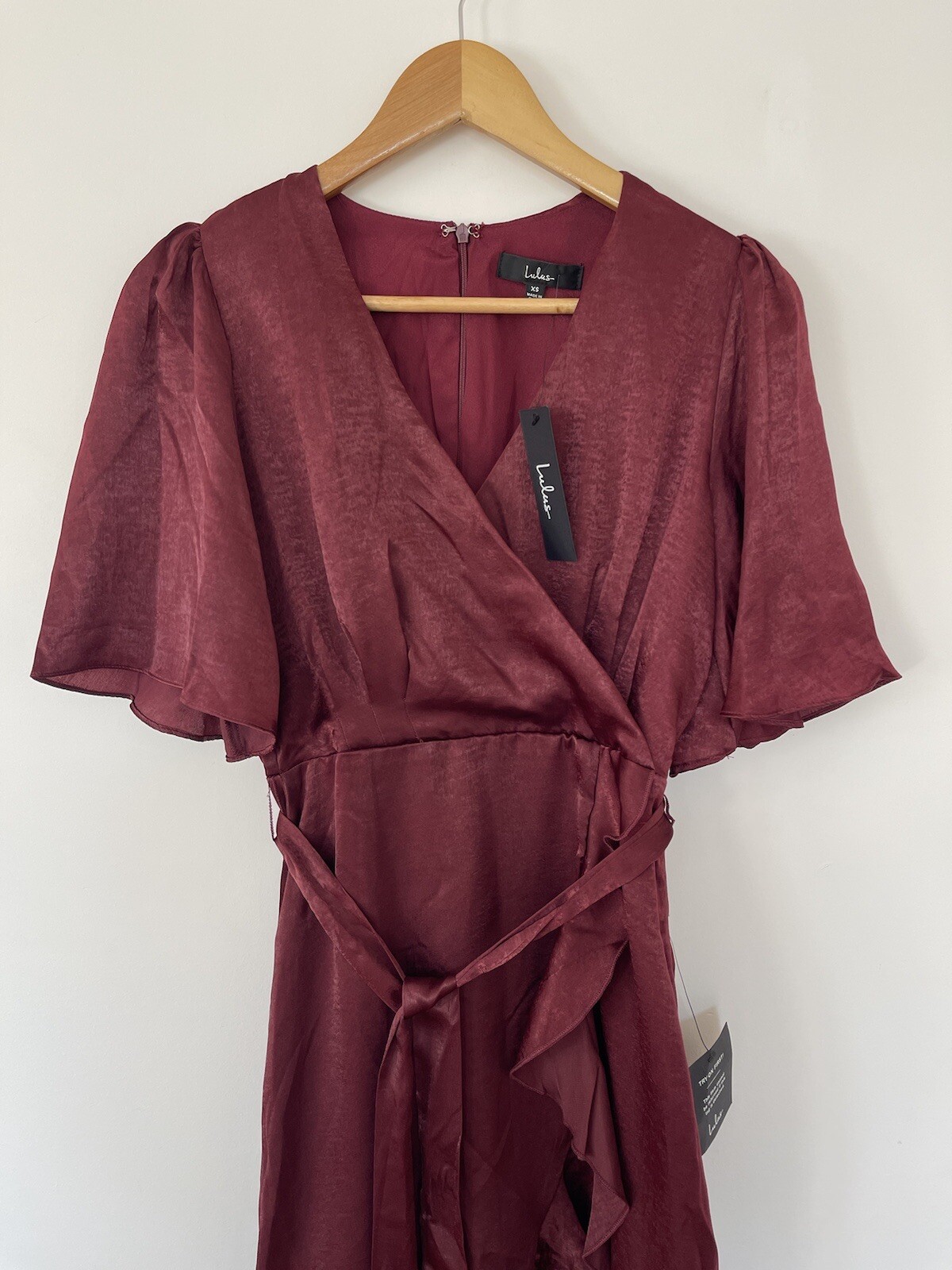 Lulus Wrapped Up In Love Burgundy Satin Wrap Midi Dress Size XS NEW RRP$95 image 4