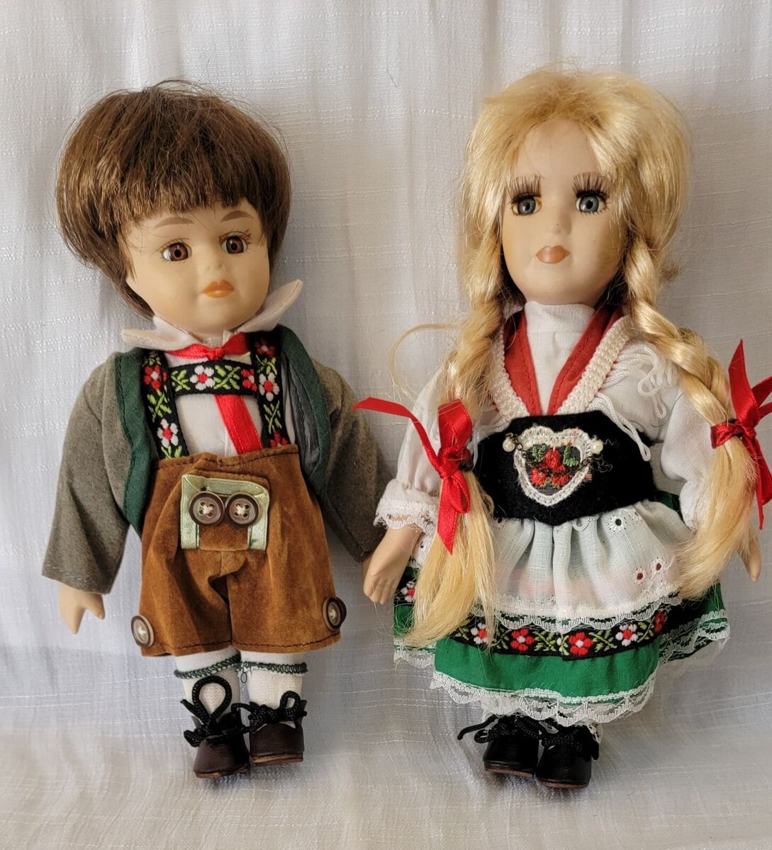 Vintage Handcrafted Collectable Porcelain Doll Swiss Boy Vintage Handcrafted Collectable Porcelain Doll Swiss Boy