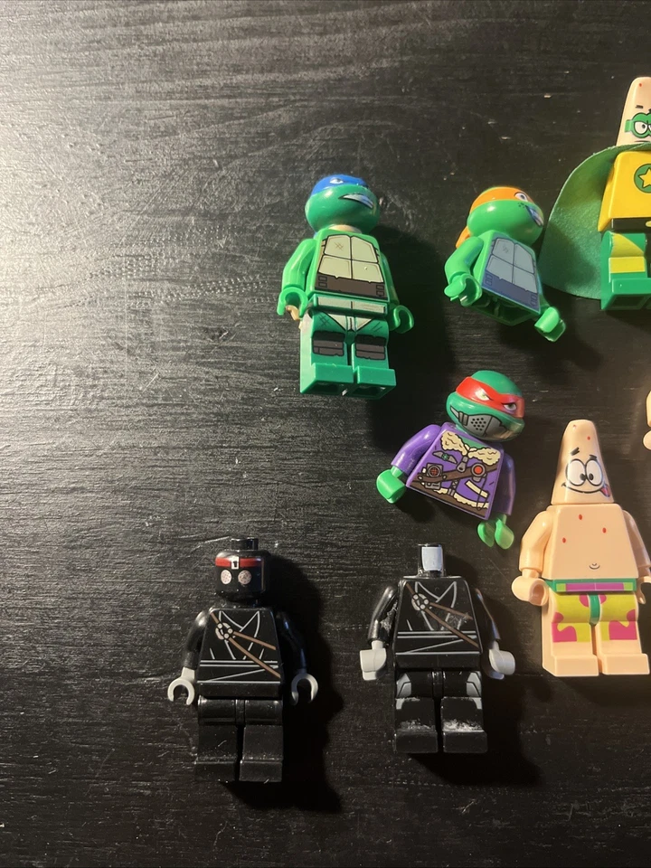 Lego SpongeBob And TMNT Minifigure Lot - Image 2 of 3