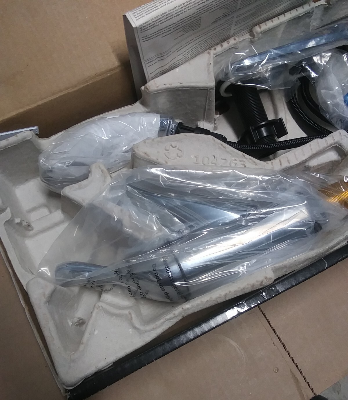 DELTA Grant SingleHandle PullOut Sprayer Kitchen Faucet Chrome MISSING PARTS eBay